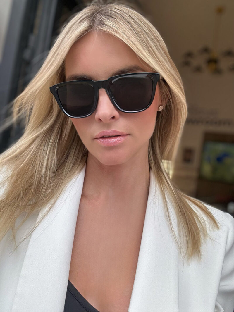 Okulary przeciwsłoneczne BURBERRY B4381-U - obrazek 3