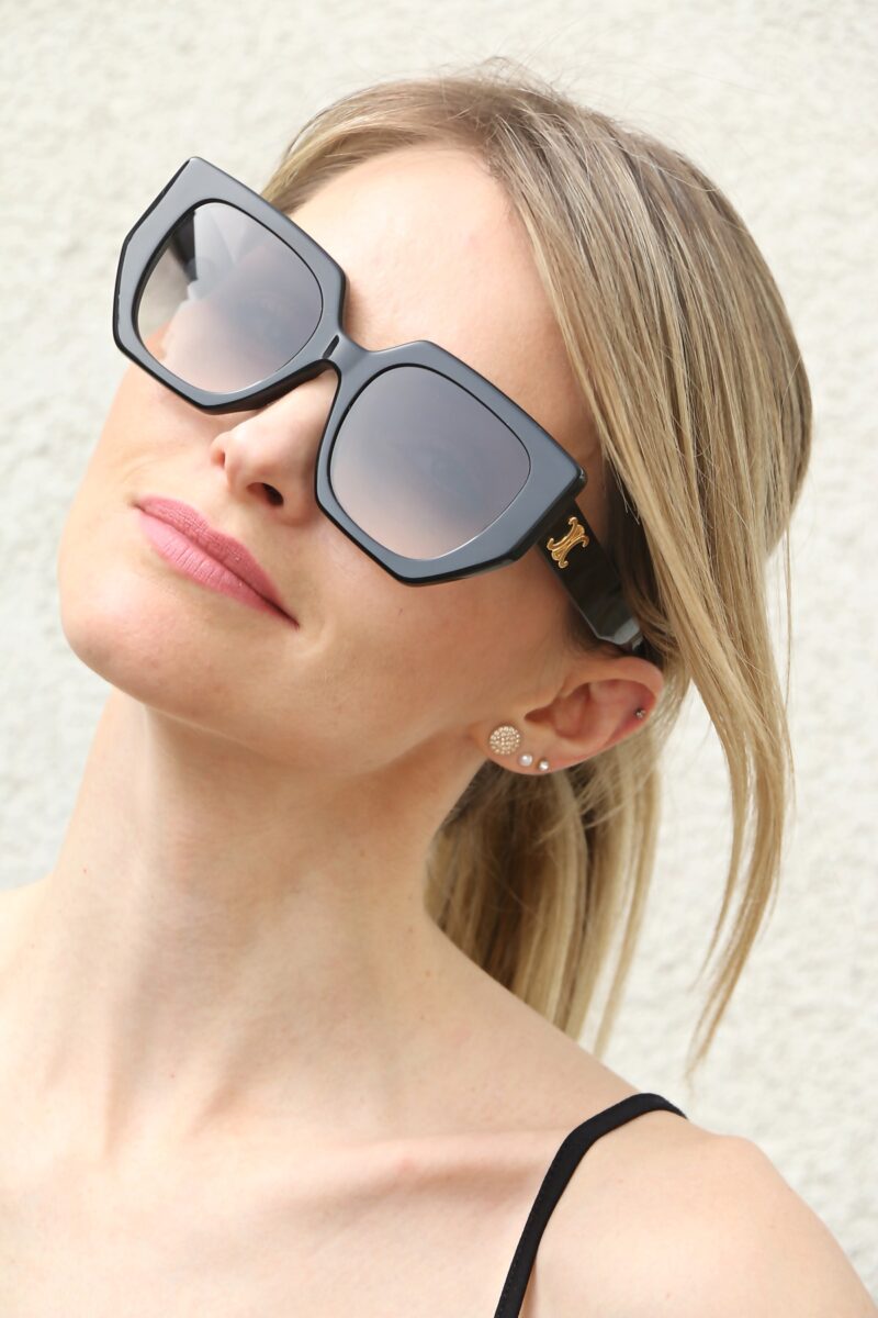 Okulary przeciwsłoneczne CELINE CL40239F 01F - obrazek 2